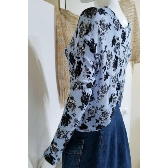 H&M Divided Blue Floral Knit Crossover Back - Picture 5 of 6